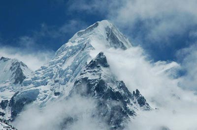 mount-kanchenjunga-medium.