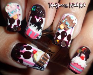 Cupcake-Ice-cream-Reloaded-3D-Nail-Art2.