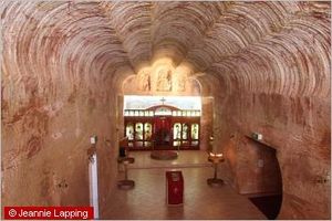 coober-pedy-underground-church.